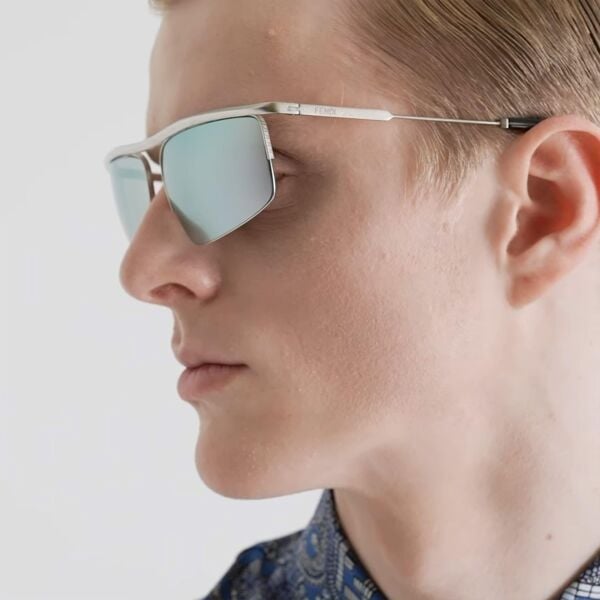 Fendi Travel FE 40141U 17C