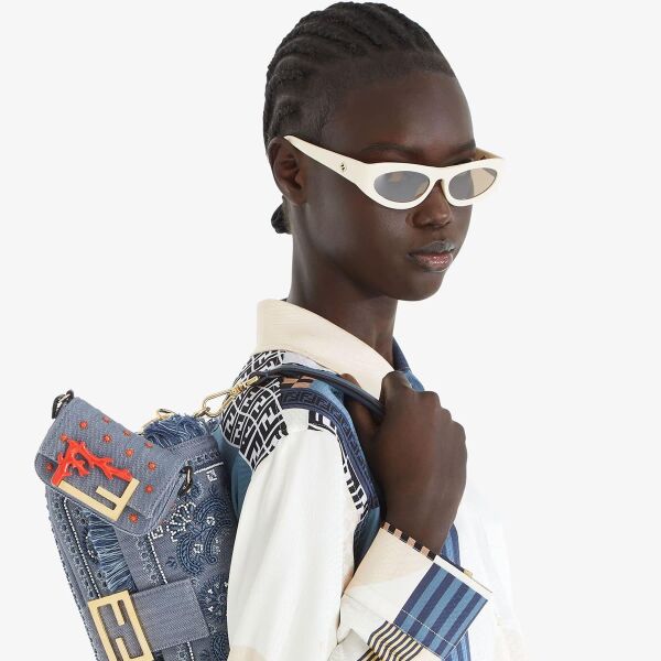 Fendi FF Diamonds FE 40177U 25G