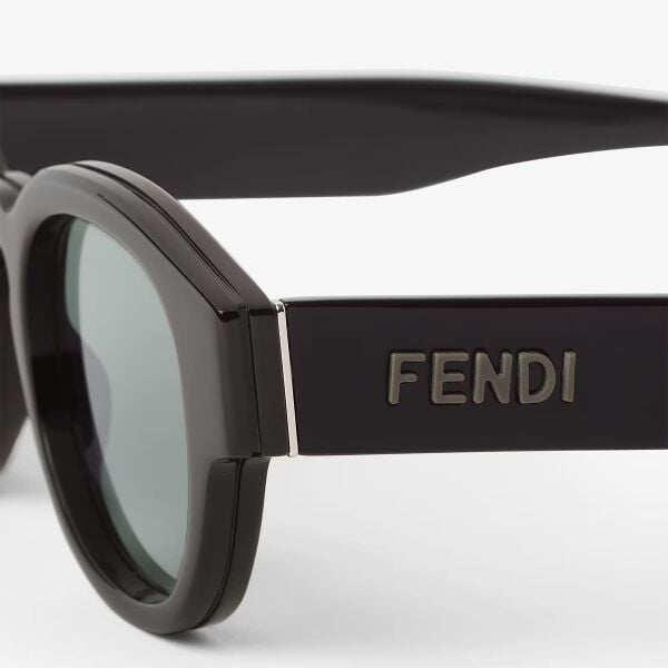 Fendi Signature FE 40182I 01A