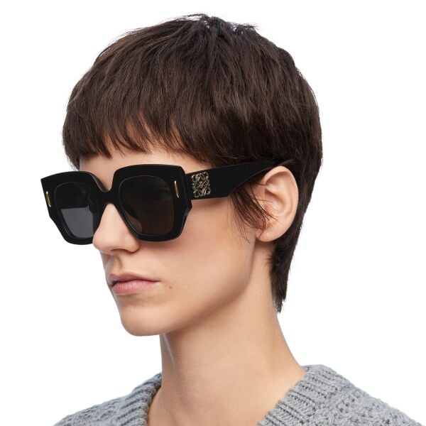 Loewe Square Screen LW 40129U