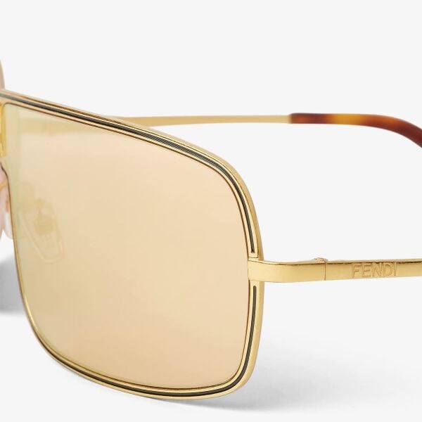 Fendi Fendiness FE 40195U 30L