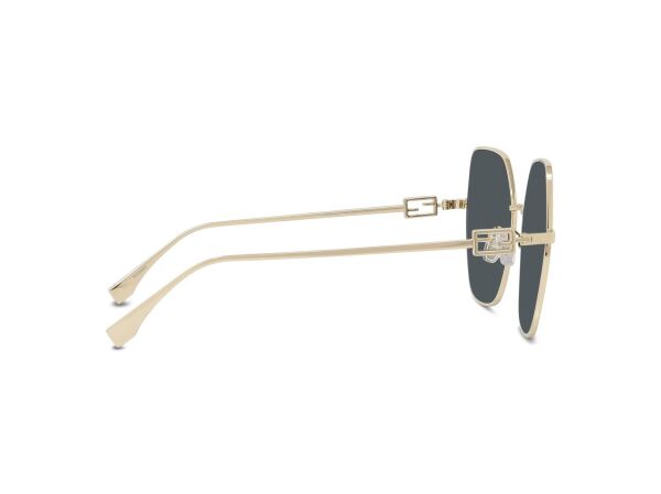 Fendi Baguette FE 40033U 10A