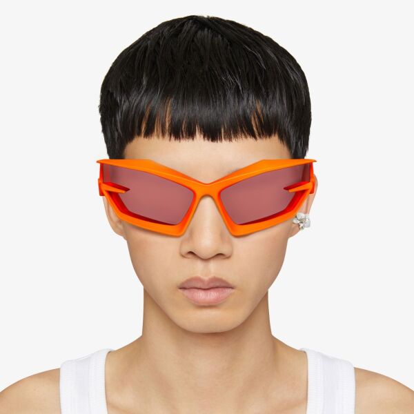 Givenchy Giv Cut GV 40049U 43C