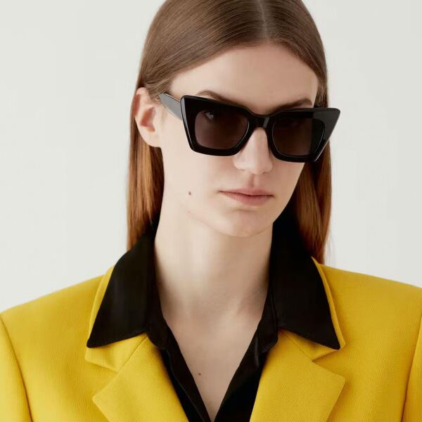 Gigi Studios Vanguard Scarlett 6709 1