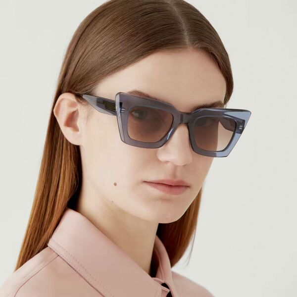 Gigi Studios Vanguard Scarlett 6709 3