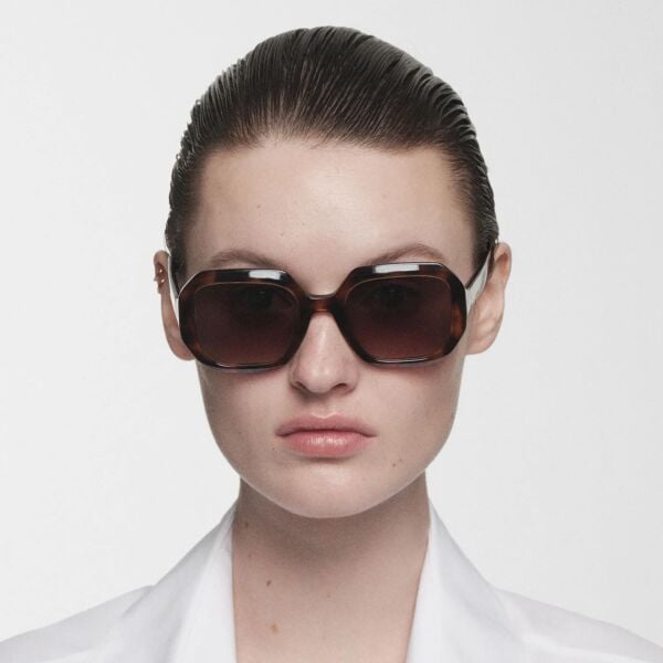 Gigi Studios Larisa 6937 2