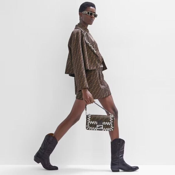 Fendi Fendigraphy FE 40120I 45E