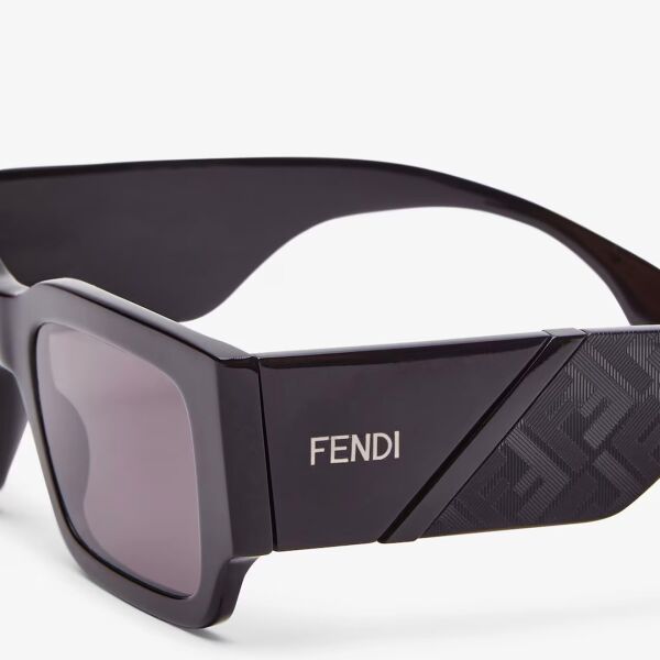 Fendi Diagonal FE 40131I 01A