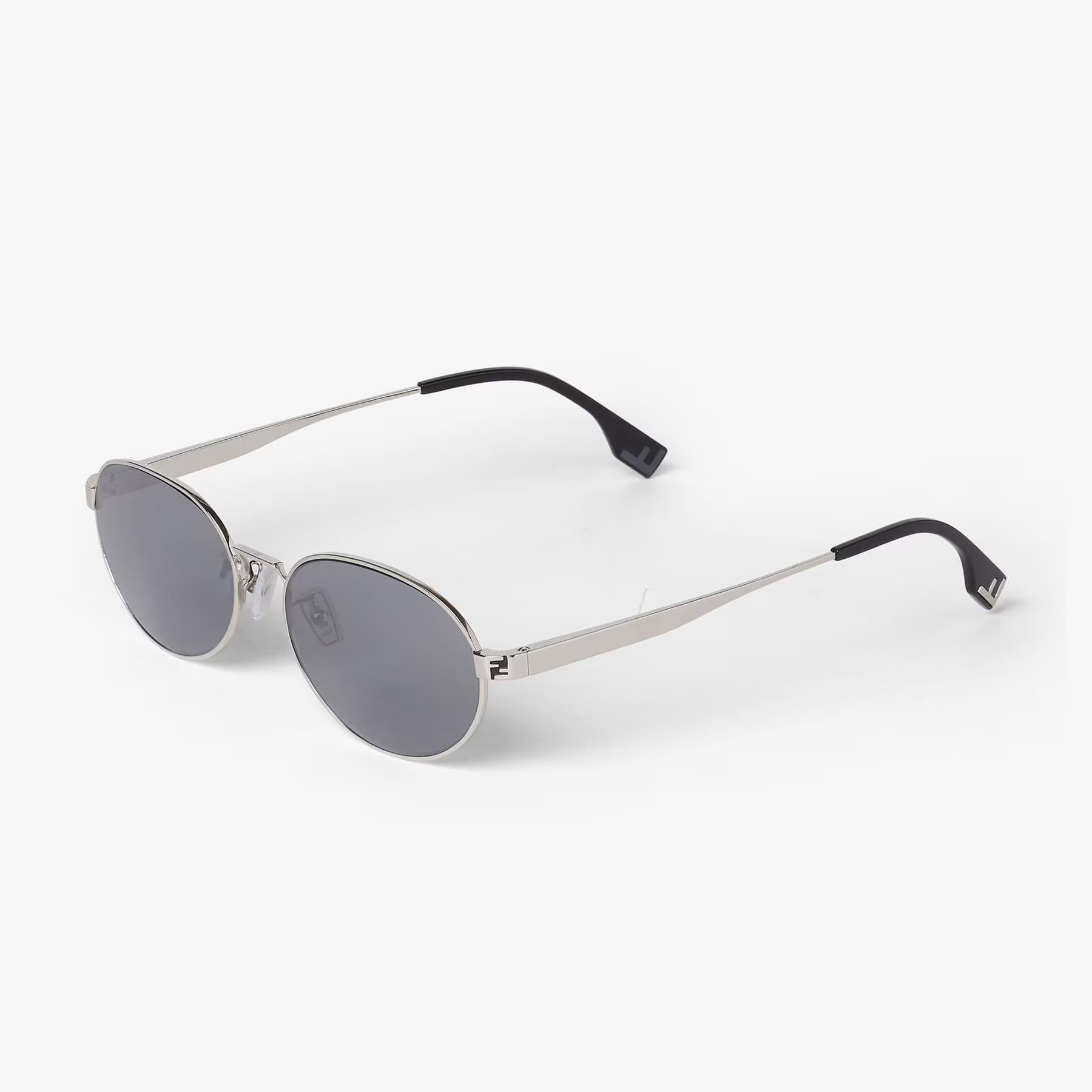 Fendi Sky FE 40180U