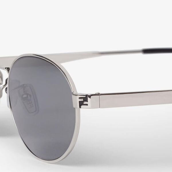 Fendi Sky FE 40180U