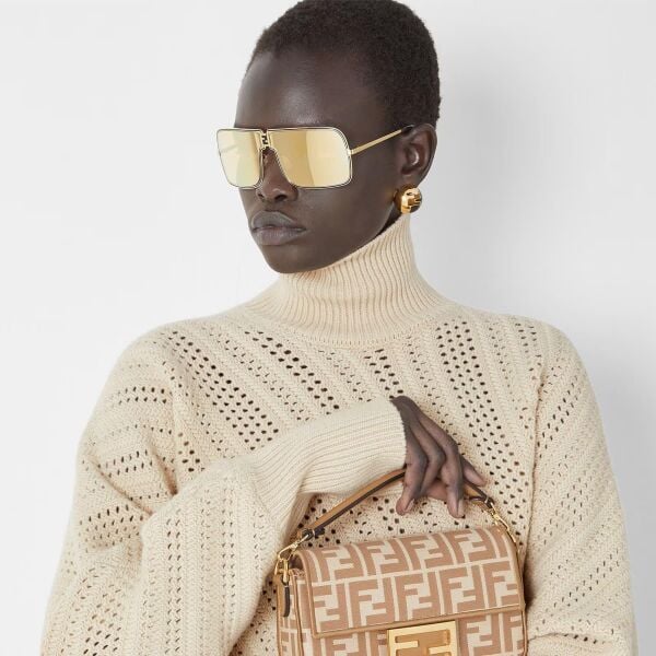 Fendi Fendiness FE 40195U