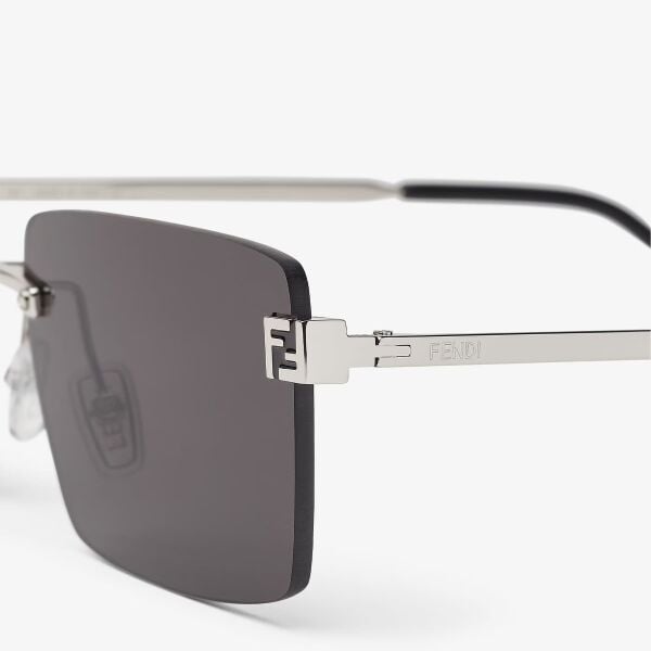 Fendi Fendi Sky FE 40165U